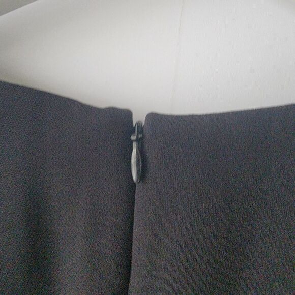 MM.LaFleur womens sleeveless Pencil Dress size 4 black office Classic - Picture 6 of 8